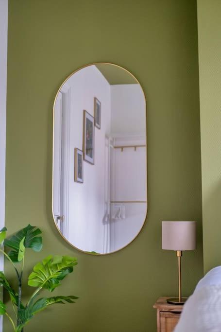 Elegant Bubble - Gare Apartment